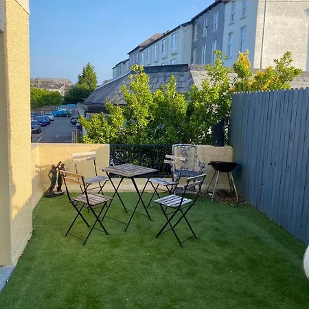 The Park Кинсэйл